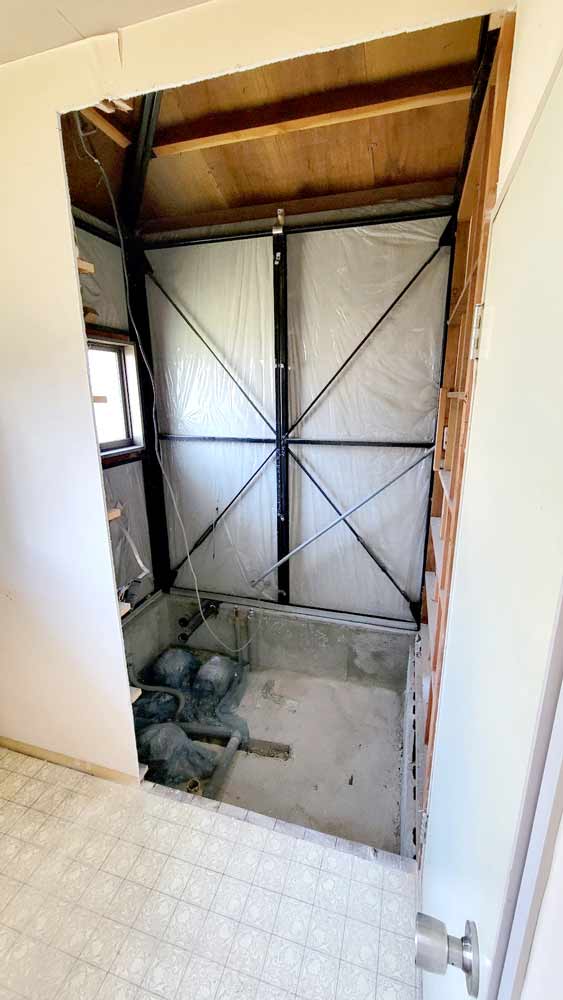 米子のリフォーム会社TOIROのY様邸浴室改修施工中