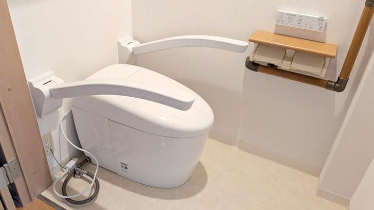 米子市U様邸バリアフリートイレリフォーム施工後