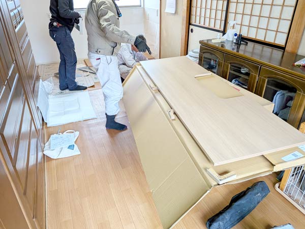 米子市A様邸洗面台リフォーム施工中